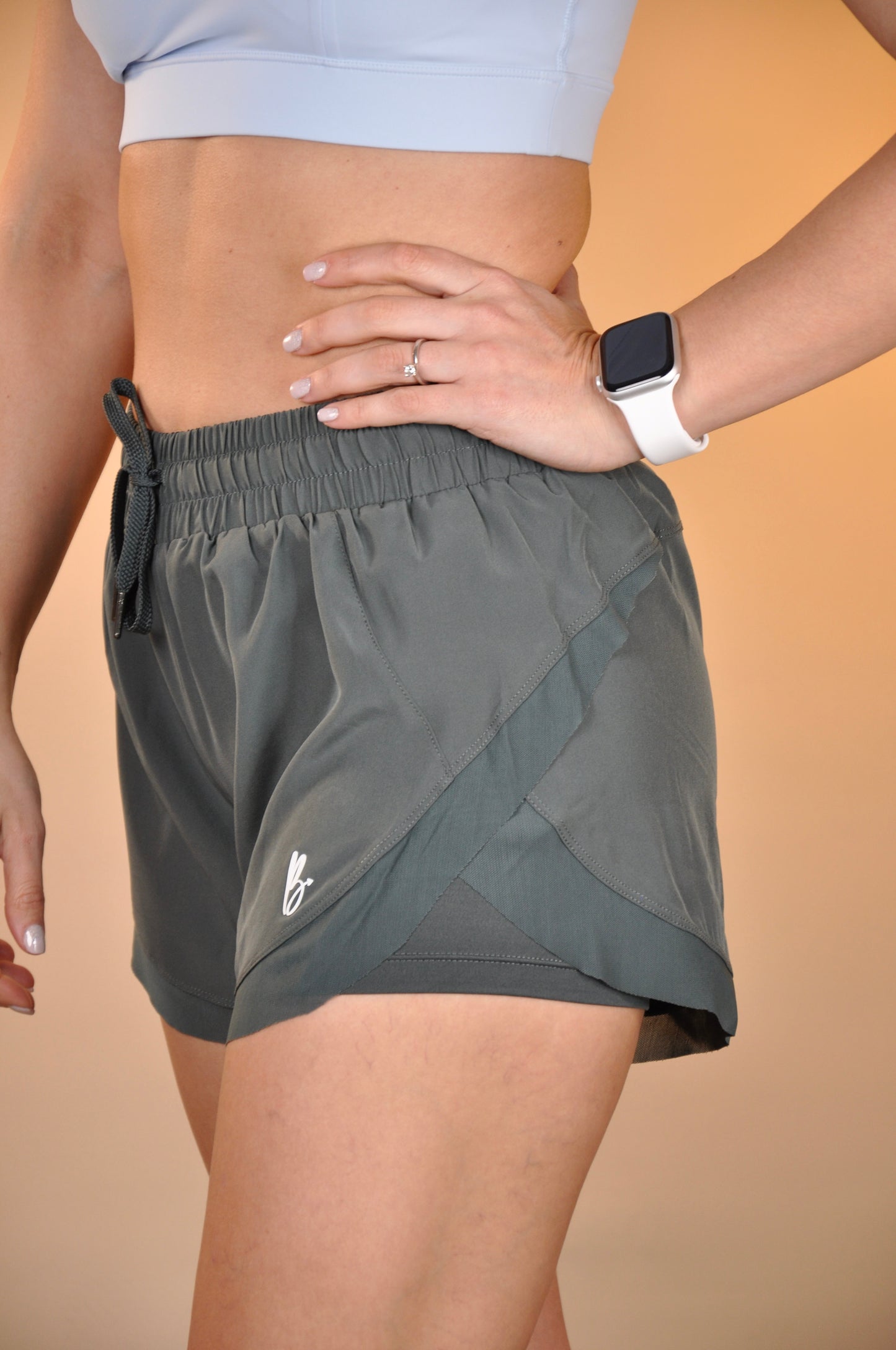 Shorts sueltos tulip mesh