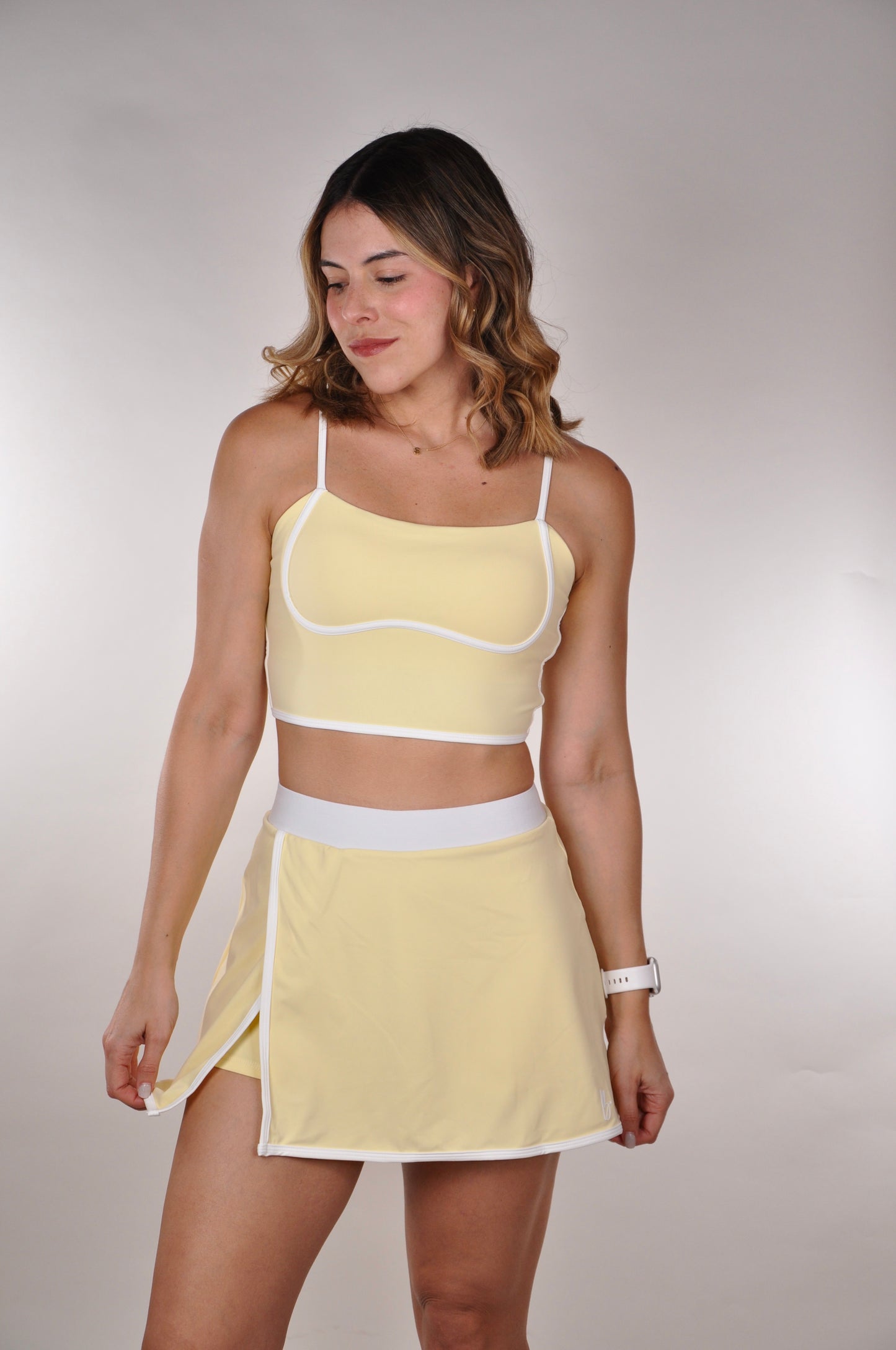 Conjunto de borde y falda lisa