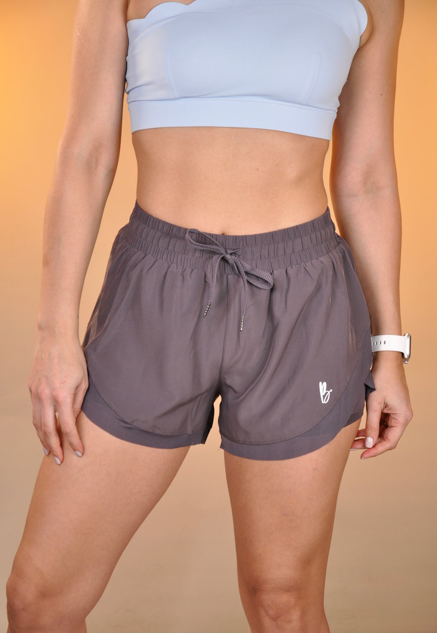 Shorts sueltos tulip mesh