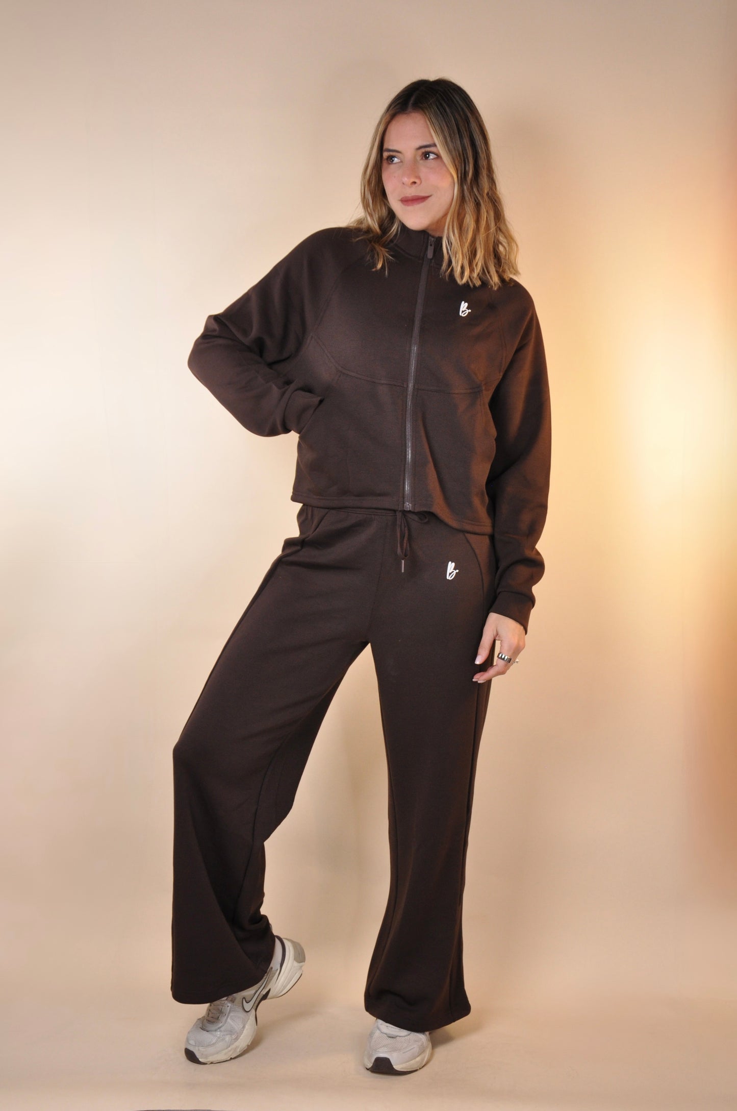 Conjunto de jacket y sweatpants
