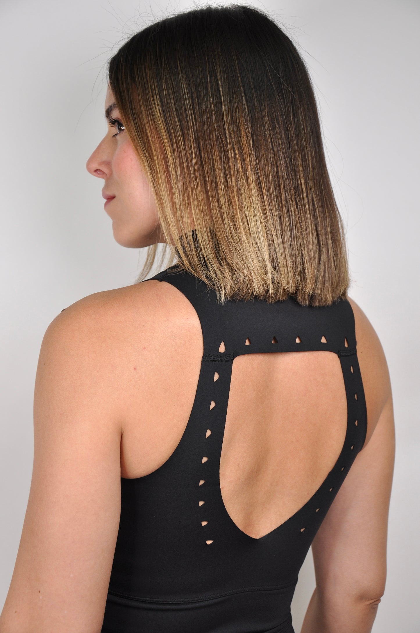 Vestido cutout