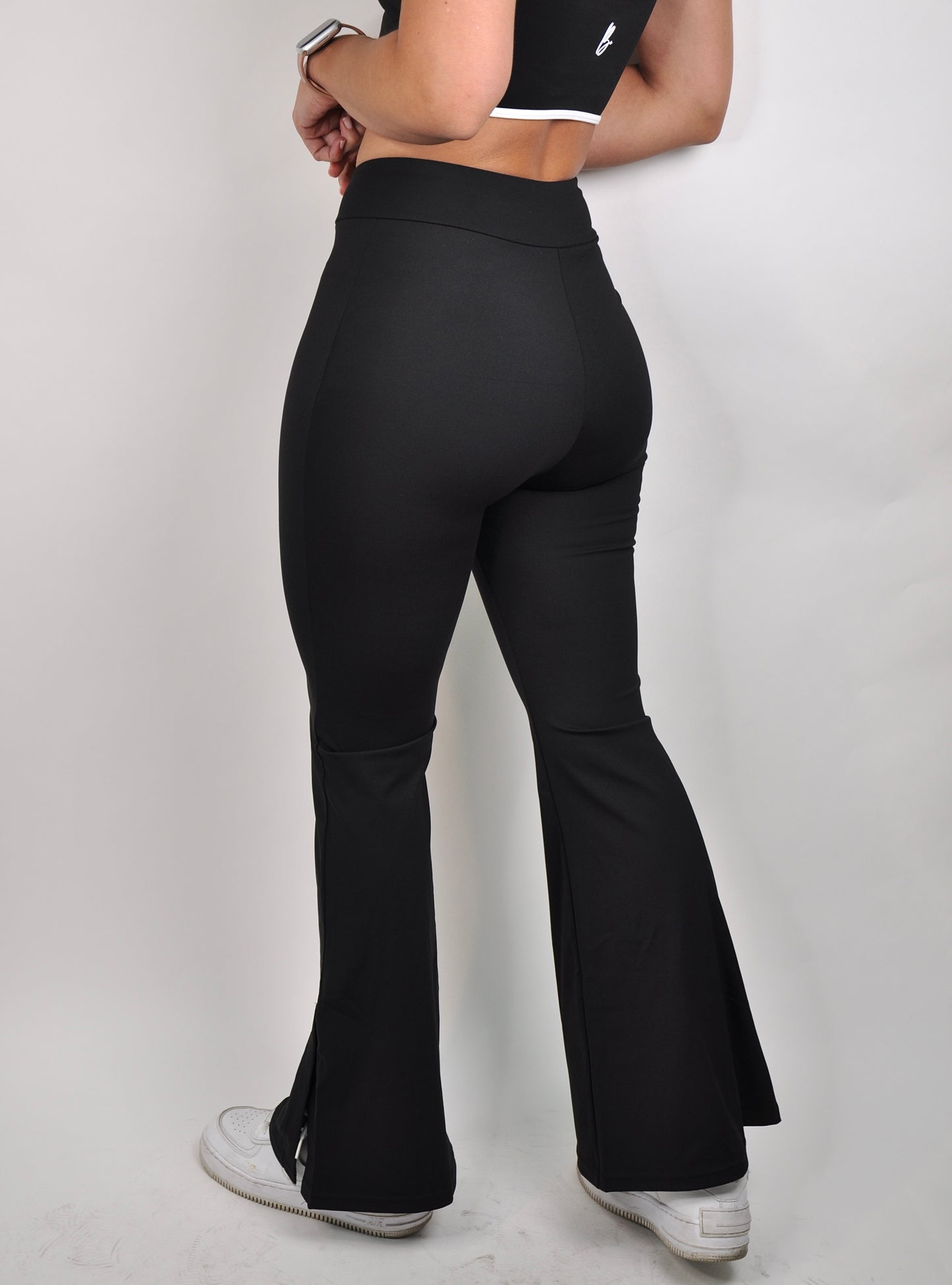 Flared pants V cut