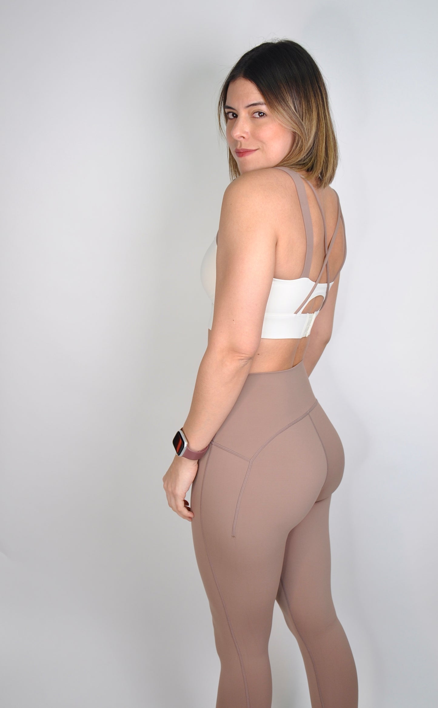 Conjunto top bra bicolor y leggings