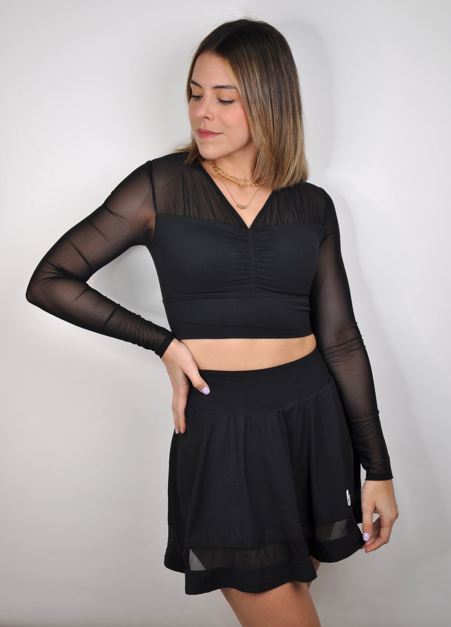 Conjunto manga larga mesh y falda