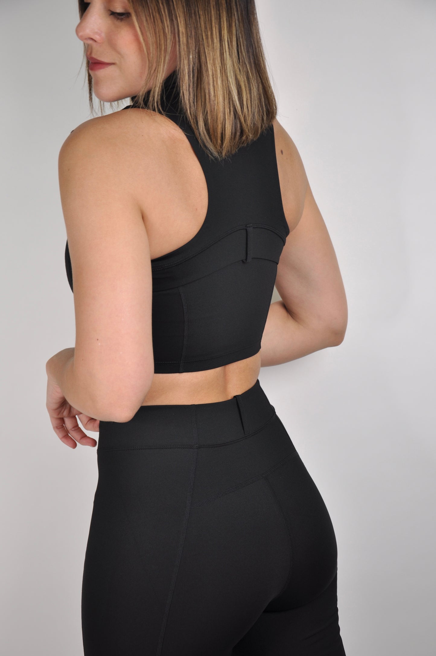 Conjunto halter y flared pants