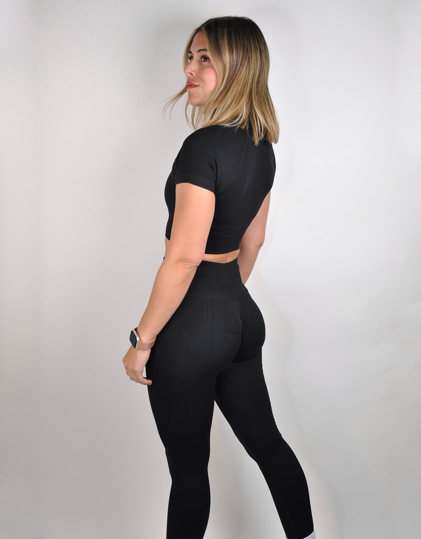 Conjunto manga corta y leggings