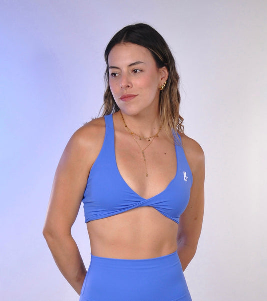 Sport bra twisted