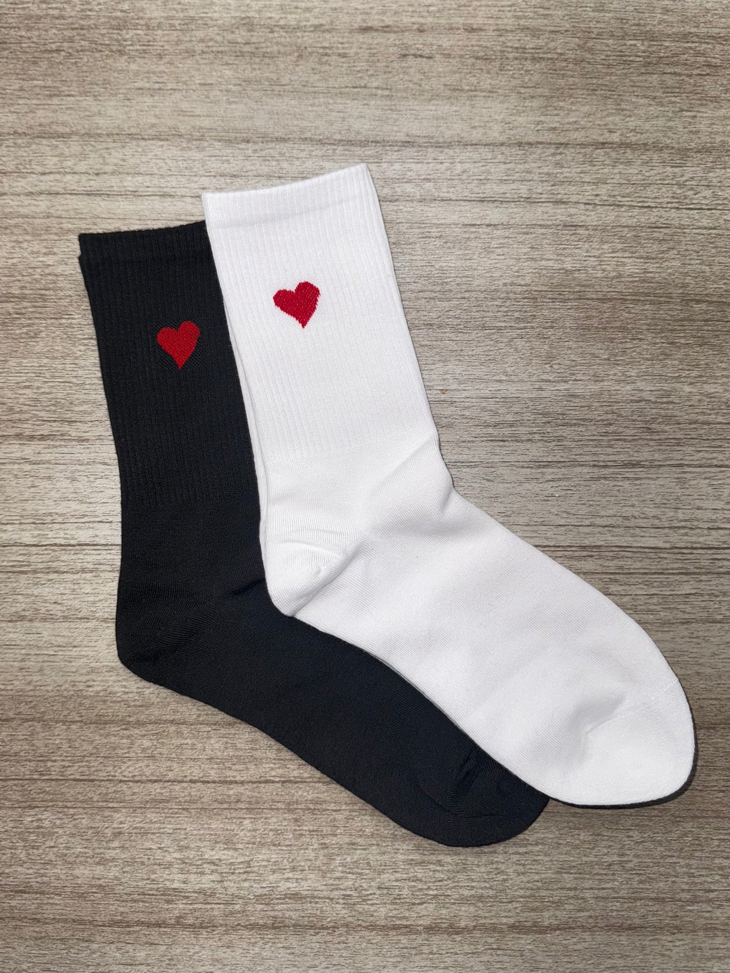 Crew socks (red hearts)