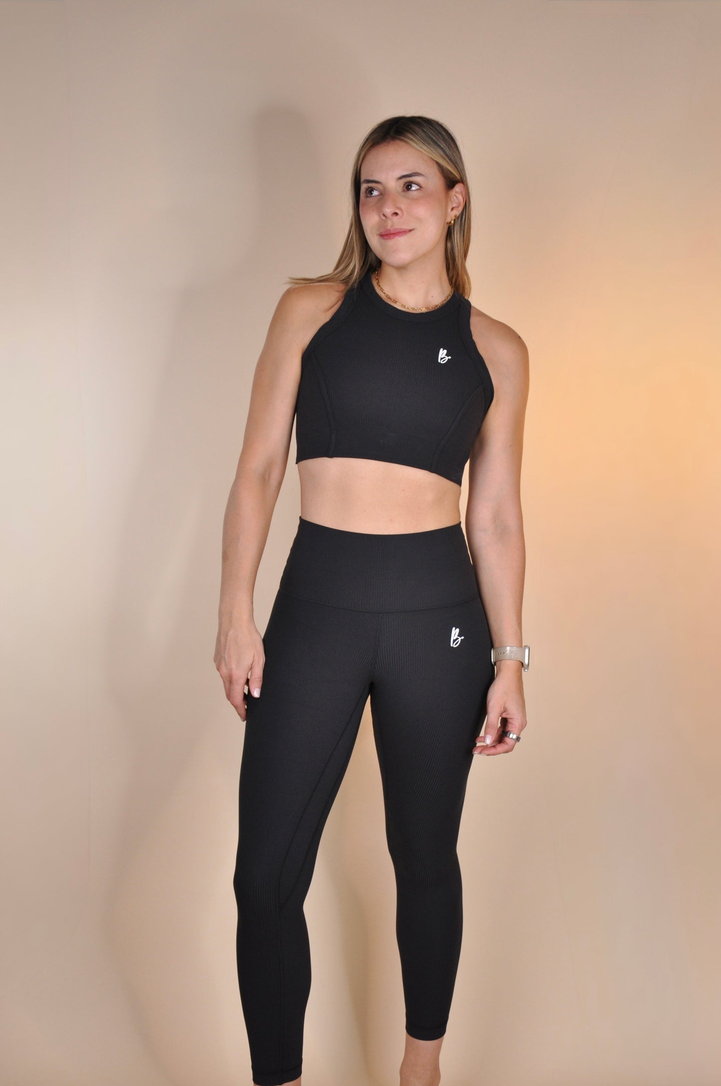 Conjunto top halter y leggings text