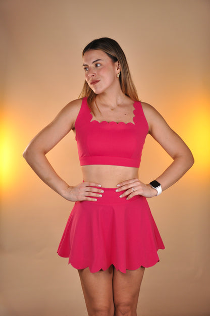 Conjunto top cruzado scalloped y falda