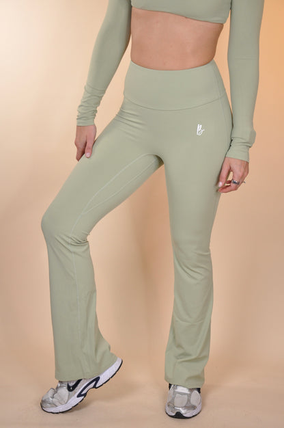 Flared pants ruched