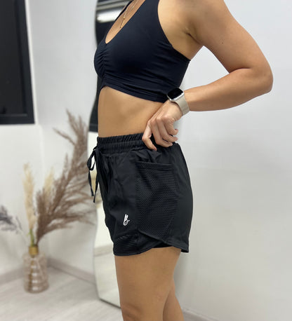 Shorts sueltos con bolsillos
