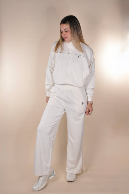 Conjunto de jacket y sweatpants abiertos