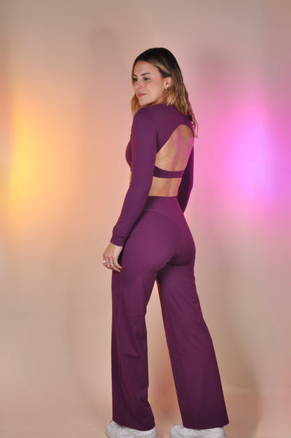 Conjunto manga larga backless y pants bota recta