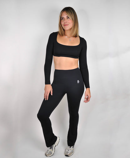 Conjunto manga larga y flared pants