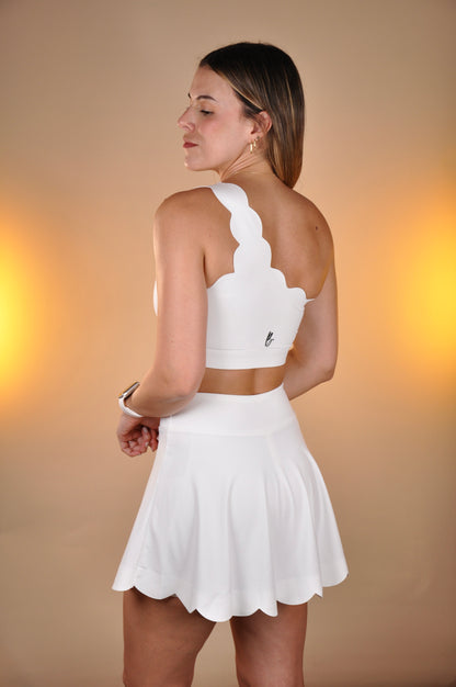 Conjunto top de lado scalloped y falda
