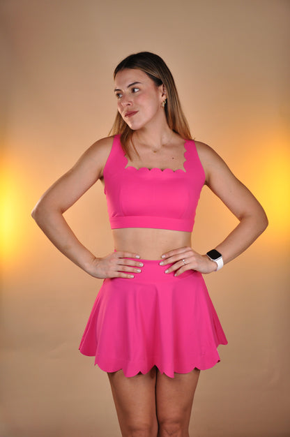 Conjunto top cruzado scalloped y falda