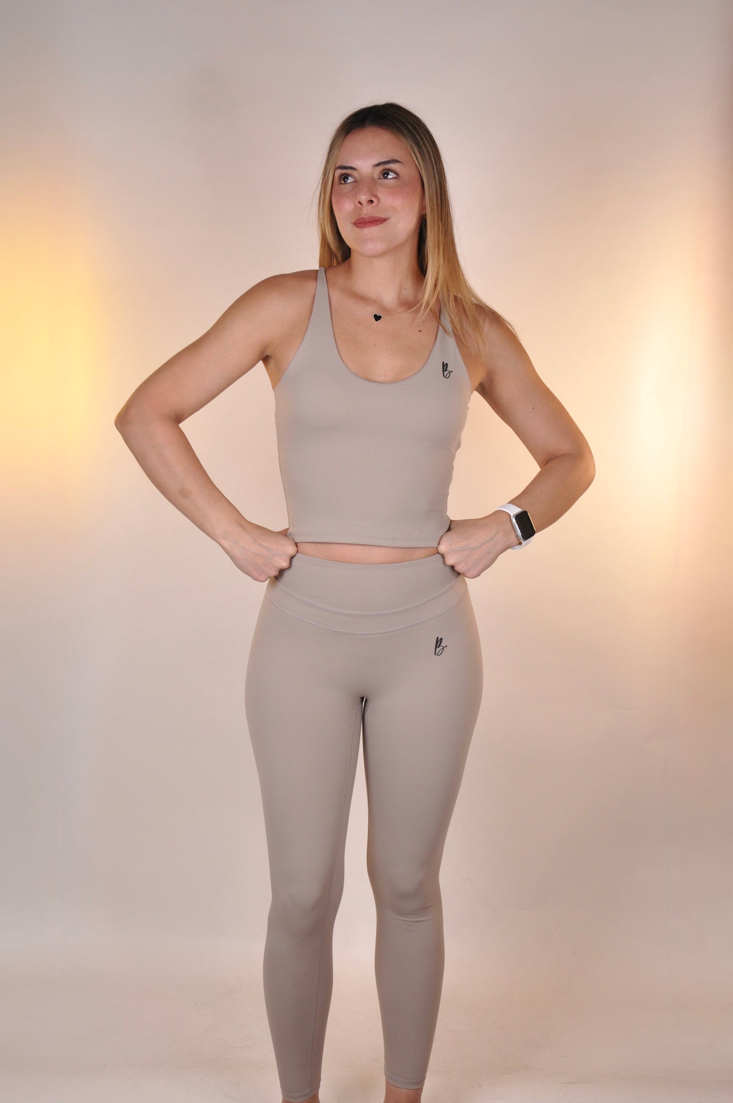 Conjunto top largo y leggings