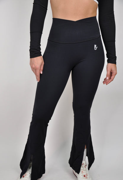 Flared pants V cut y abiertos