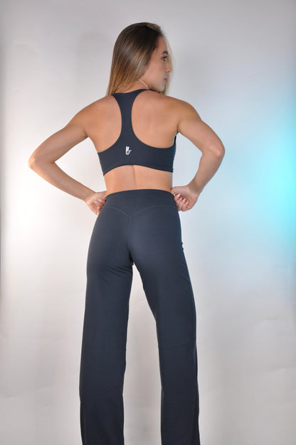 Conjunto de bra y pants bota recta
