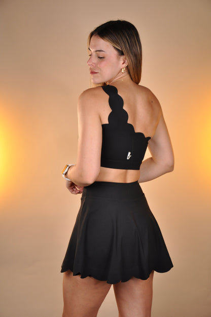 Conjunto top de lado scalloped y falda