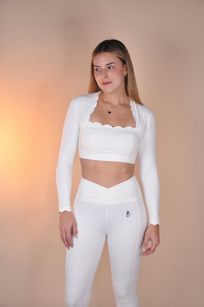 Conjunto manga larga scalloped y leggings V cut