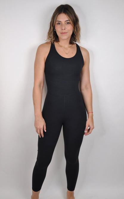 Enterizo backless cruzado de leggings