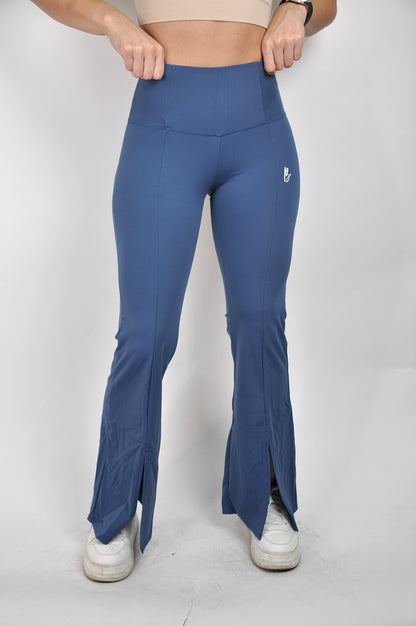 Flared pants abiertos