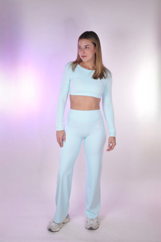 Conjunto manga larga backless y pants bota recta