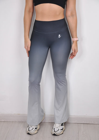 Flared pants ombré