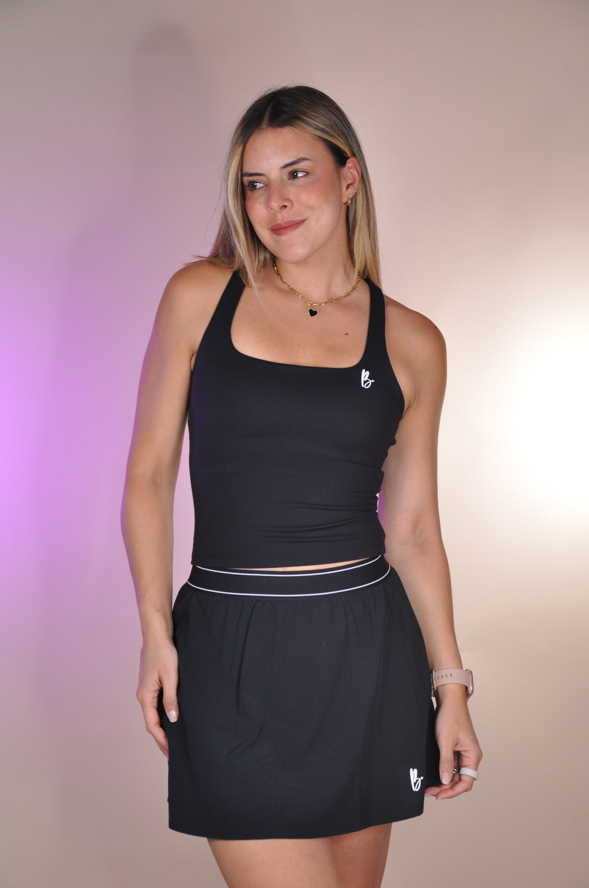 Conjunto top largo y falda con borde