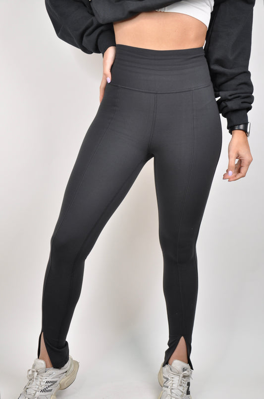 Flared leggings abiertos
