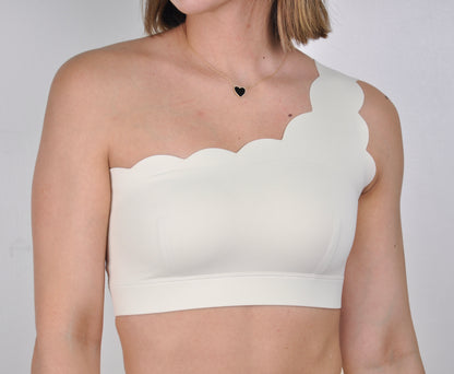 Sport bra de lado scalloped