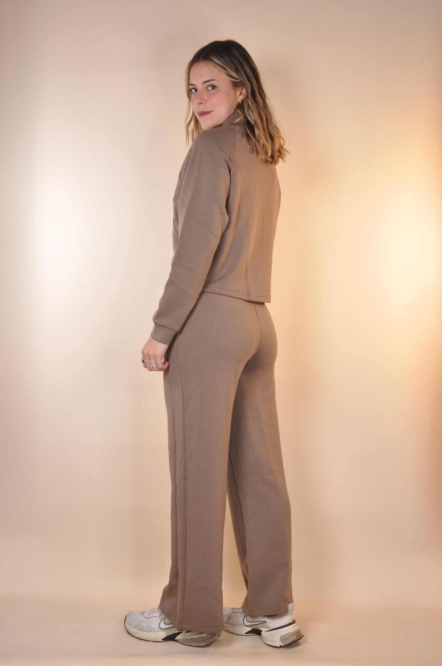 Conjunto de jacket y sweatpants