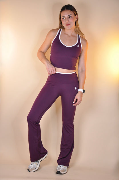 Conjunto borde top largo y flared pants