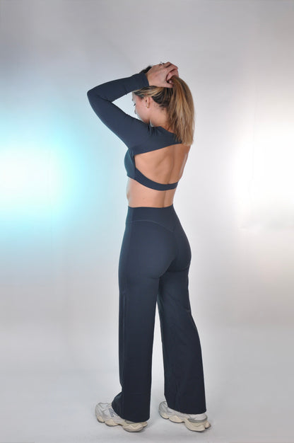 Conjunto manga larga y flared pants