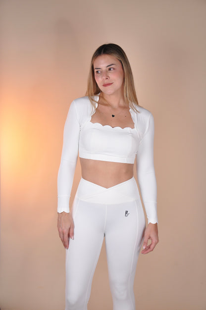 Conjunto manga larga scalloped y leggings V cut