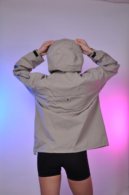 Chaqueta unicolor con cierre diagonal
