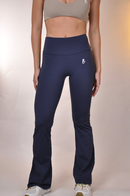 Flared pants ruched