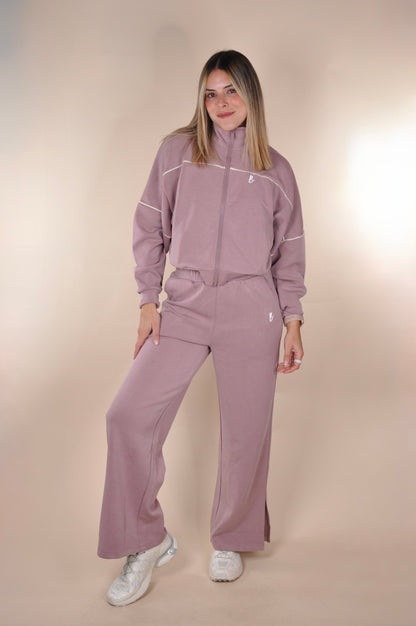 Conjunto de jacket y sweatpants abiertos