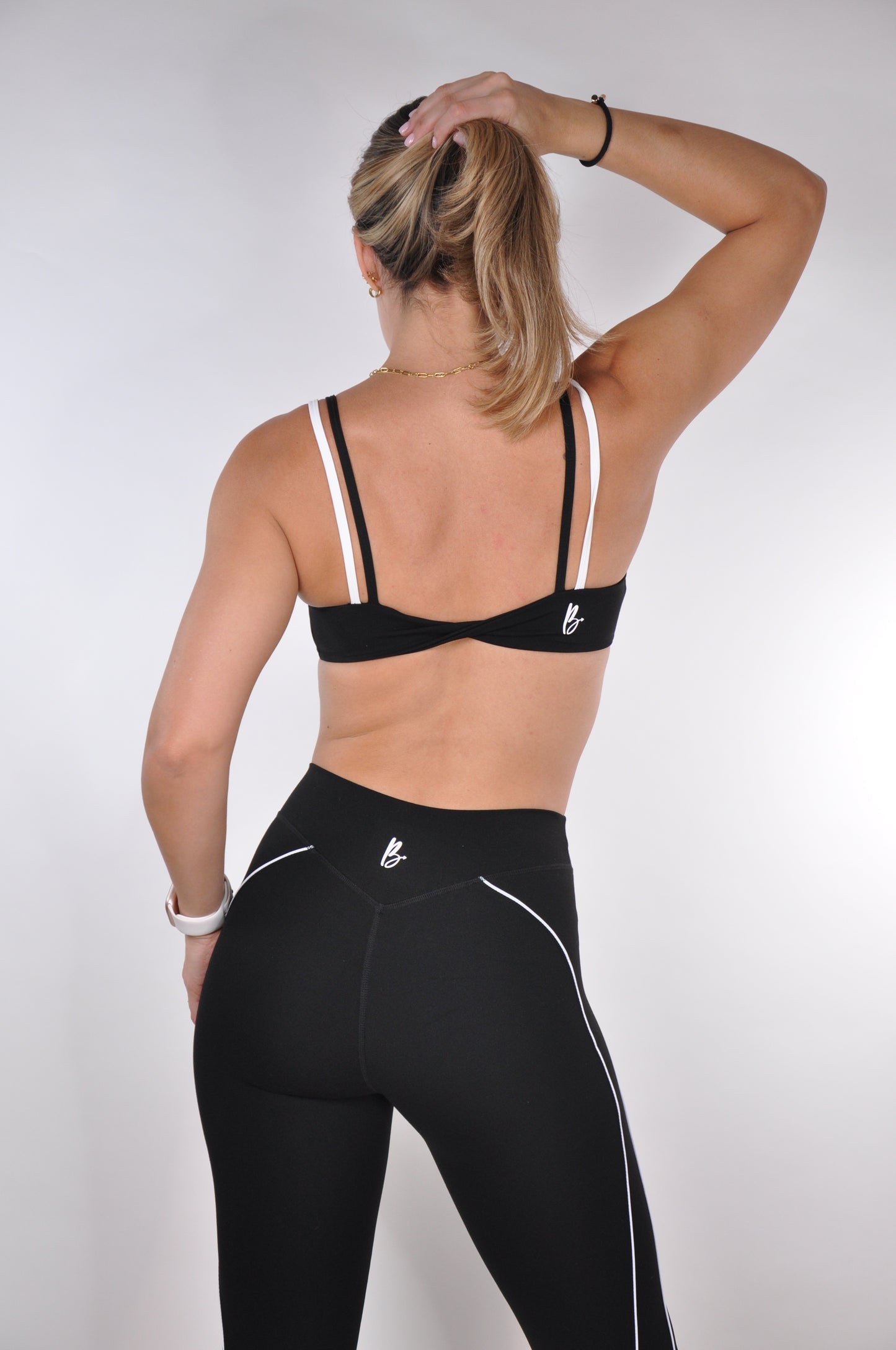 Conjunto doble top y leggings con nudito
