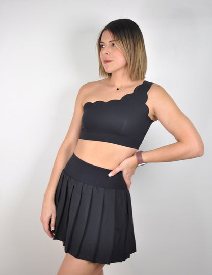 Conjunto top de lado scalloped y falda plisada