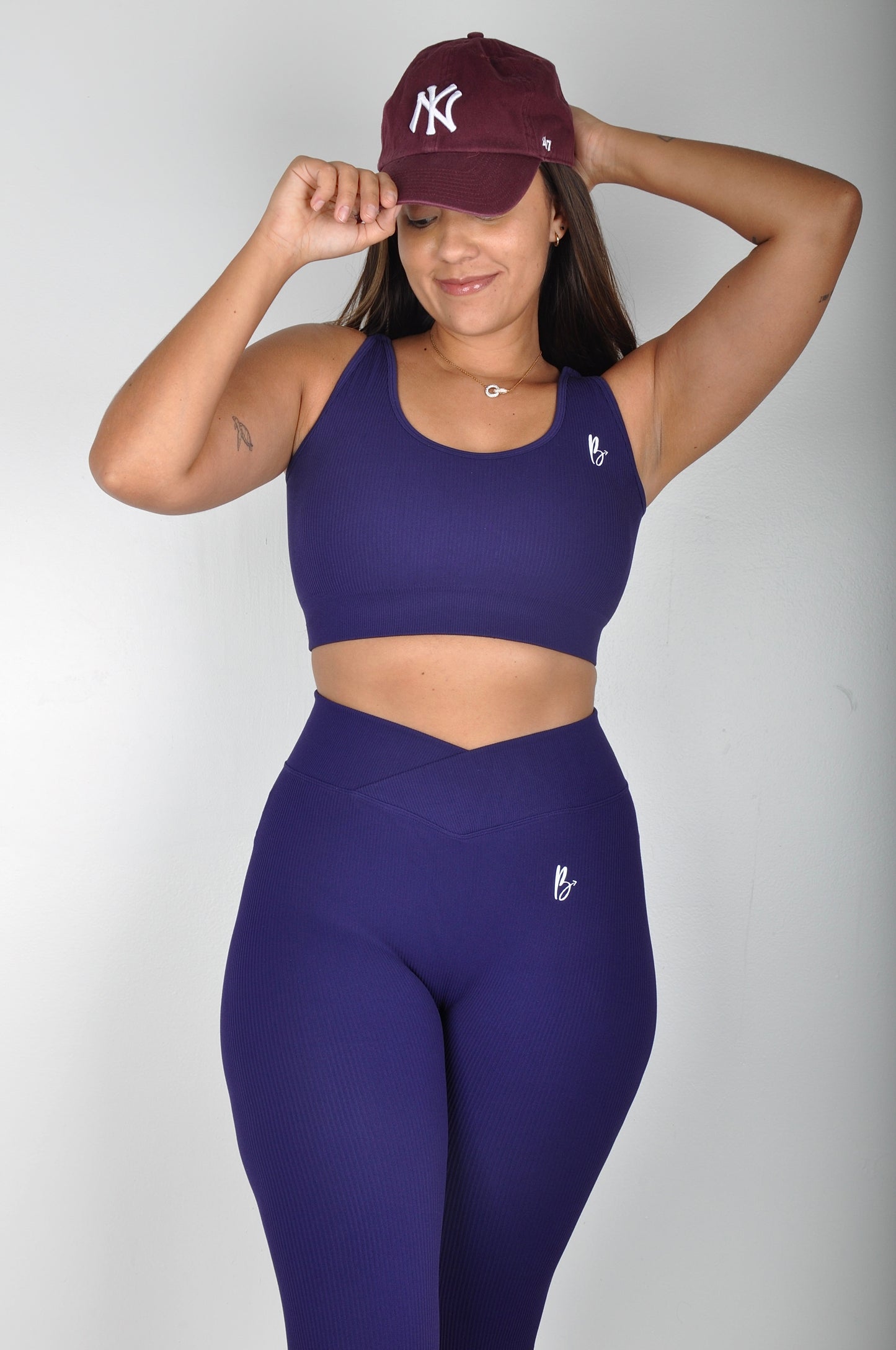 Conjunto top cruzado leggings